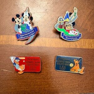 Disney Collectable Pins Set of 4 Mickey Mouse Donald Duck